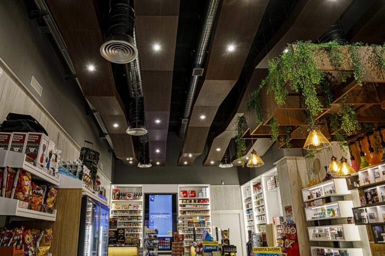 Instalaciones comerciales para estancos. Proyecto realizado para un estanco en Úbeda