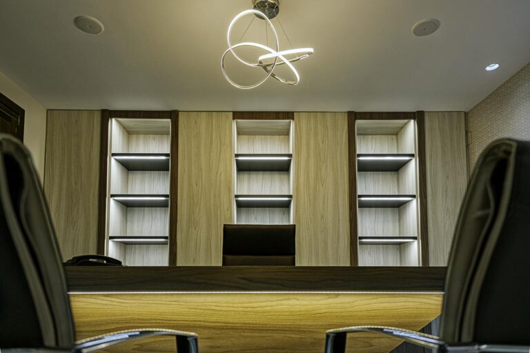 Instalaciones comerciales para oficinas. Proyecto de oficinas para el grupo Ruizlo21 de Úbeda